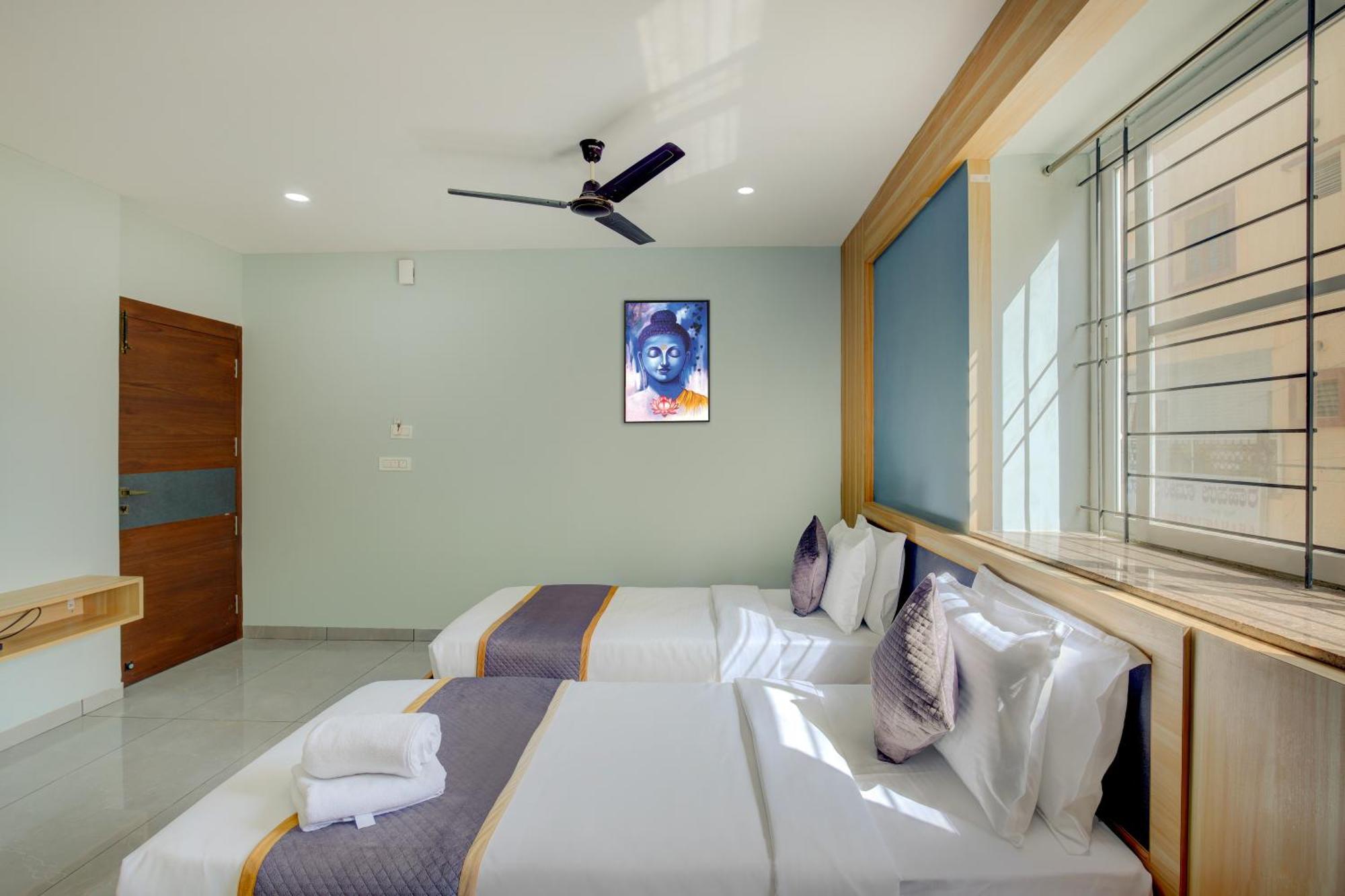 העיר בנגלור Hotel Park Lane Yelahanka מראה חיצוני תמונה