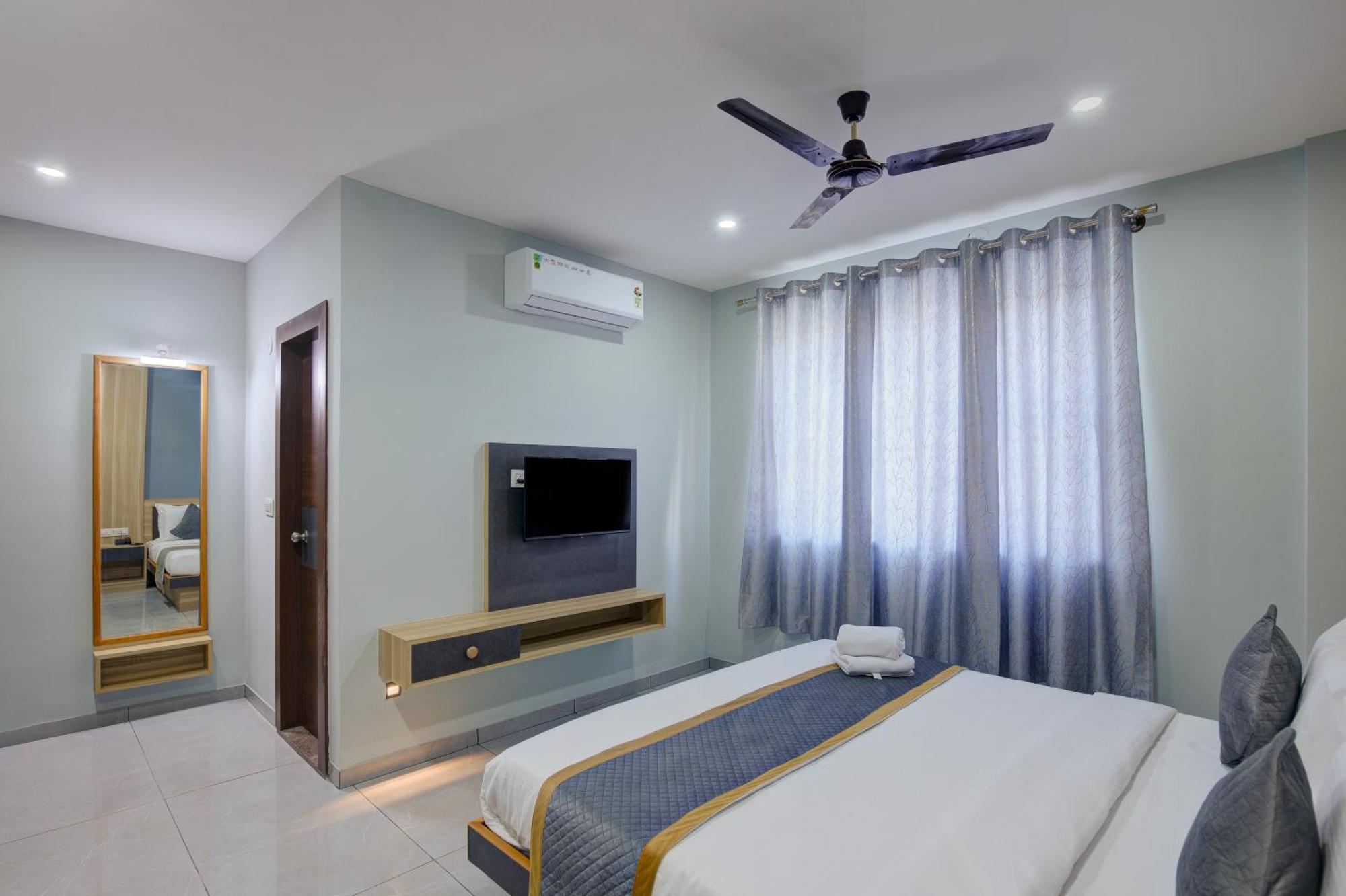 העיר בנגלור Hotel Park Lane Yelahanka מראה חיצוני תמונה
