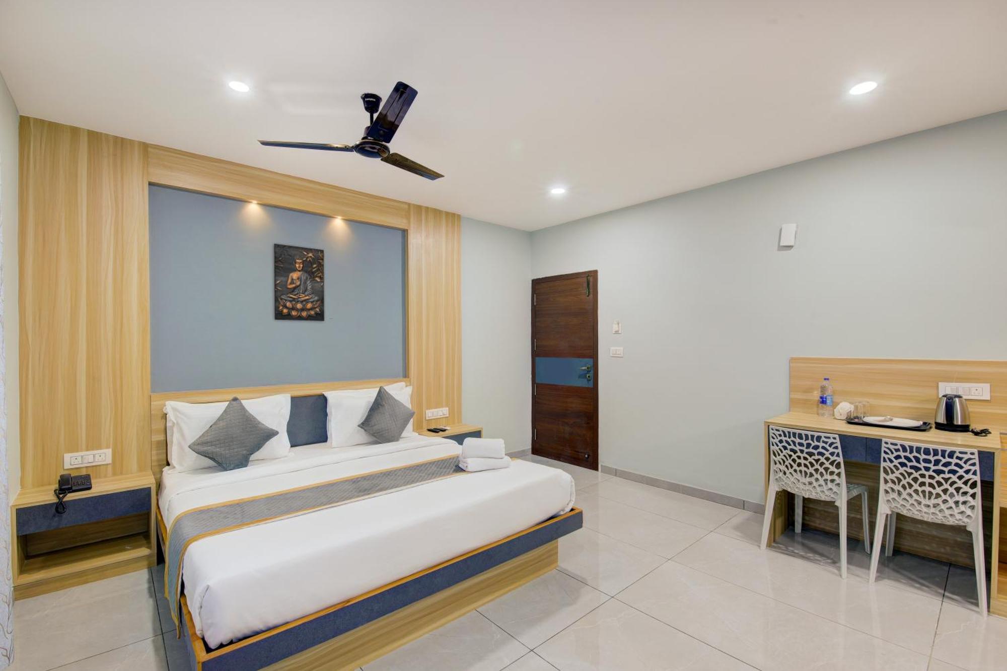 העיר בנגלור Hotel Park Lane Yelahanka מראה חיצוני תמונה